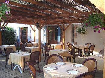 Auberge Les Muriers La Ferte-Hauterive Экстерьер фото